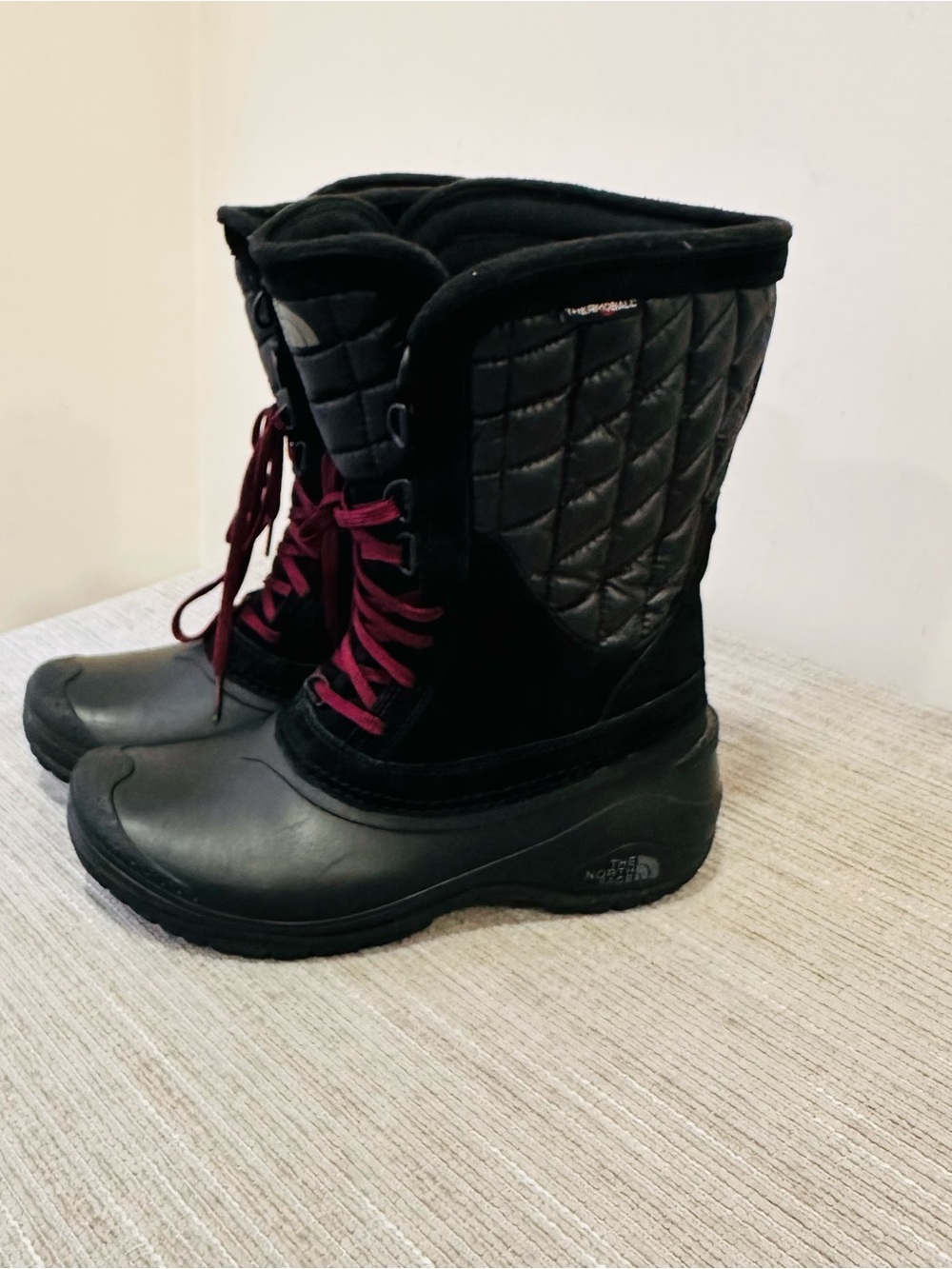 The North Face Thermoball Utility Mid Quilted Black Winter Women's Boots Sz 7,5